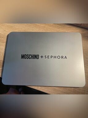 Moschino + Sephora palette